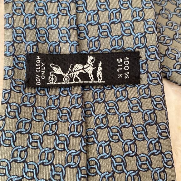 Authentic Hermes 100% Silk Tie Chain Pattern - Picture 4 of 8